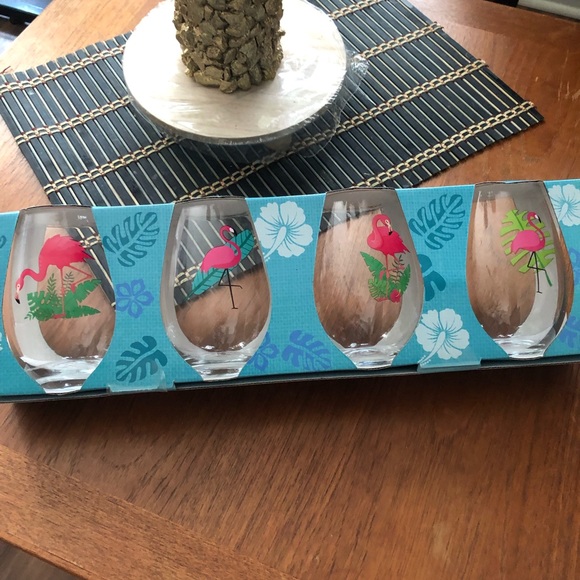 Set of 4 wine glasses - Picture 6 of 8